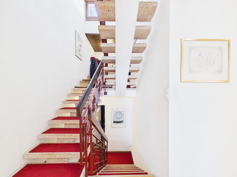 Einfamilienhaus mit Potenzial in exklusiver Lage von Uitikon Waldegg (3)