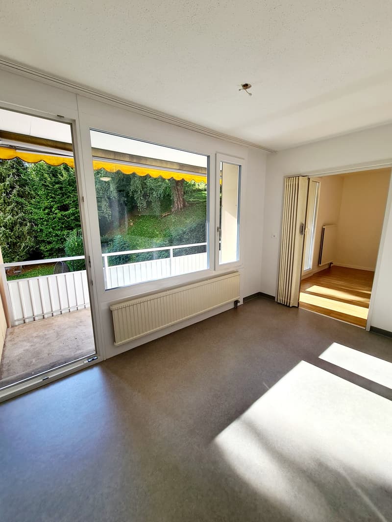 Grosszügige 3.5 Zi. Wohnung mit Balkon (4)