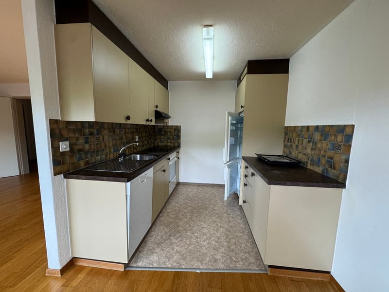 Charmante 3.5-Zimmer-Wohnung mit Balkon in Degersheim (3)