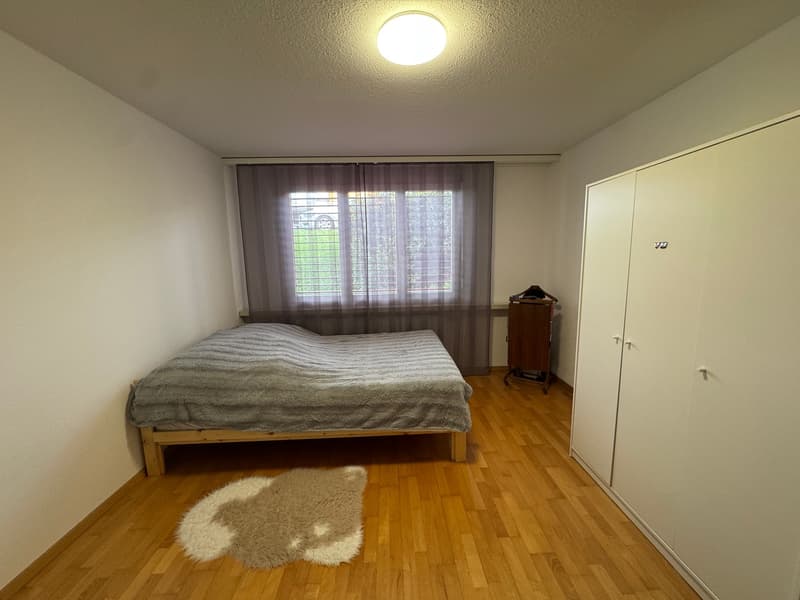 Charmante 4.5-Zimmer Wohnung mit Balkon (4)