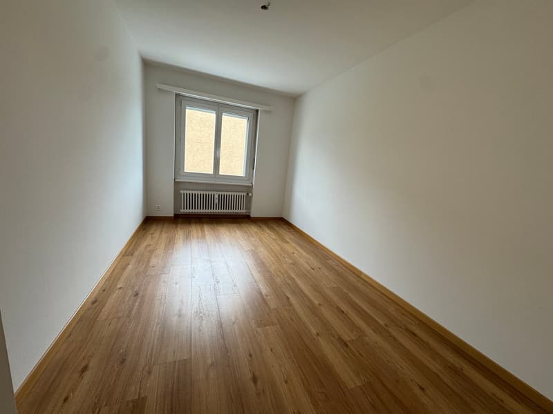 Familienfreundliche 4.5-Zimmer-Wohnung mit Balkon in Egnach (7)
