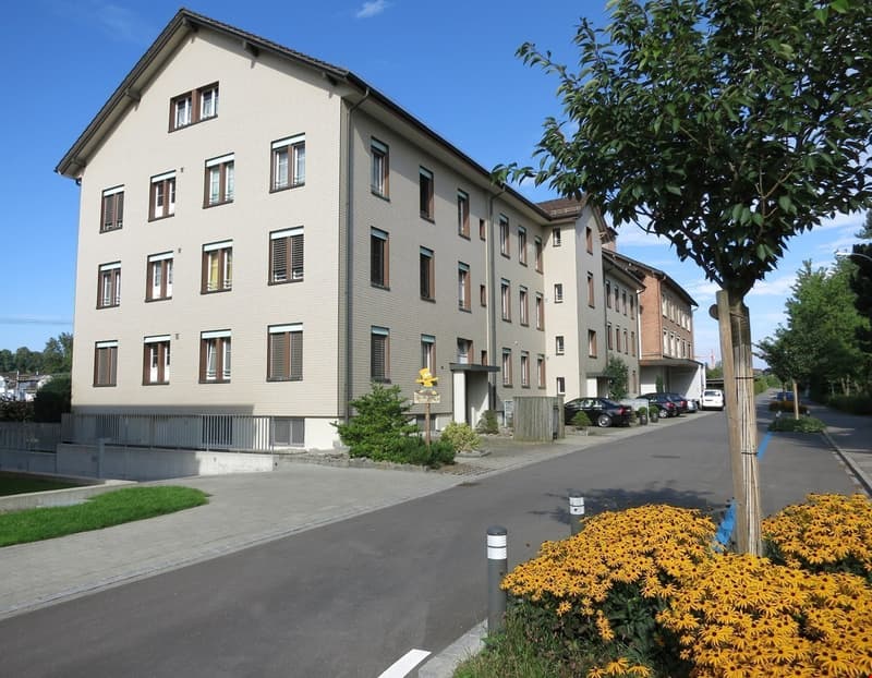 Helle 4.5-Zimmer-Wohnung mit Balkon (13)