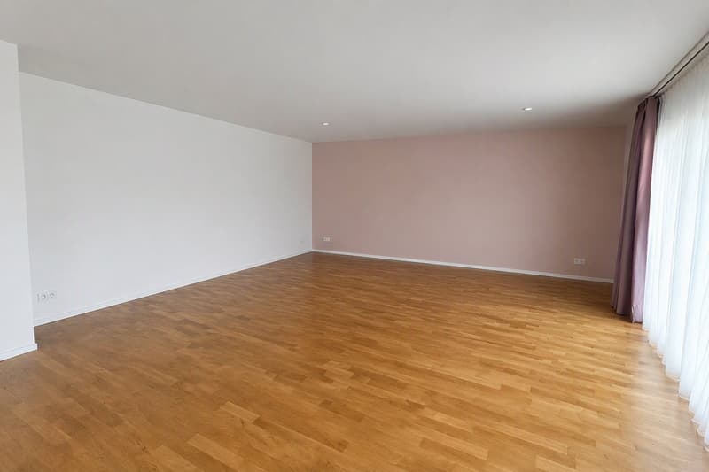 Helle 2.5-Zimmer-Wohnung mit Balkon in Flawil (5)