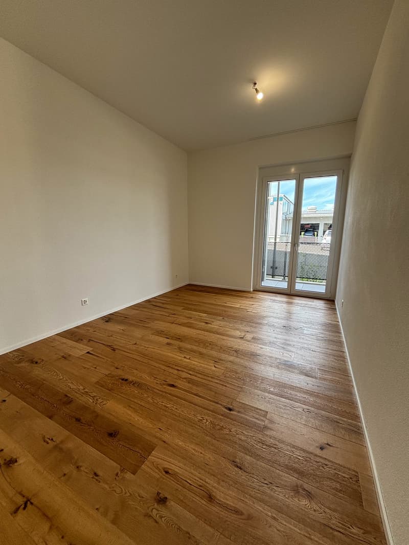 Moderne 4.5-Zimmer-Neubauwohnung mit Balkon in Berg TG (9)