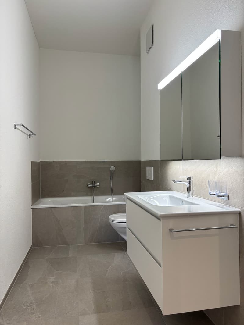 Moderne 4.5-Zimmer-Neubauwohnung mit Balkon in Berg TG (3)