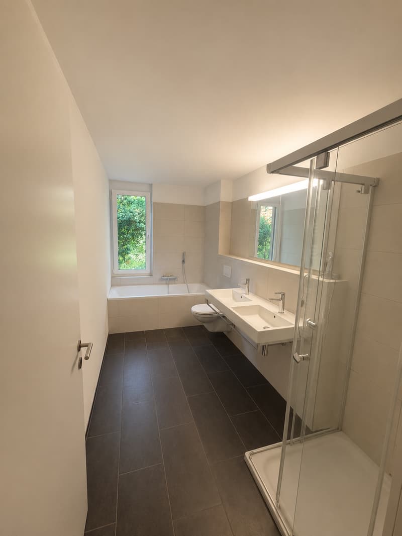 Moderne 4.5-Zimmer-Wohnung mit Sitzplatz in Kreuzlingen (6)
