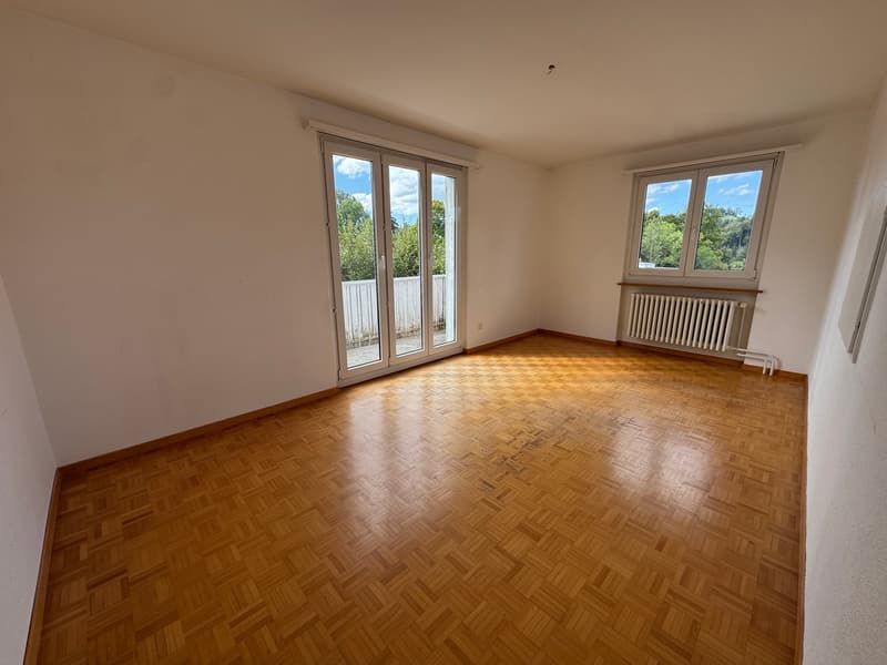 Geräumige 5-Zimmer-Wohnung mit Balkon in ruhiger Lage (3)