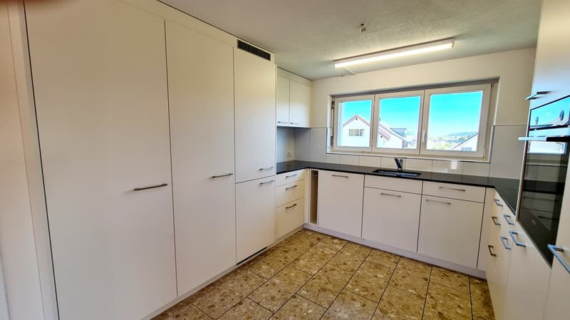Attraktive 4.5-Zimmer-Wohnung in Bazenheid (5)