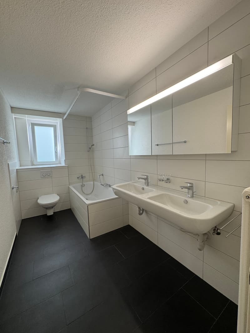 Geräumige 4.5-Zimmer-Wohnung im Erdgeschoss in Arbon (8)