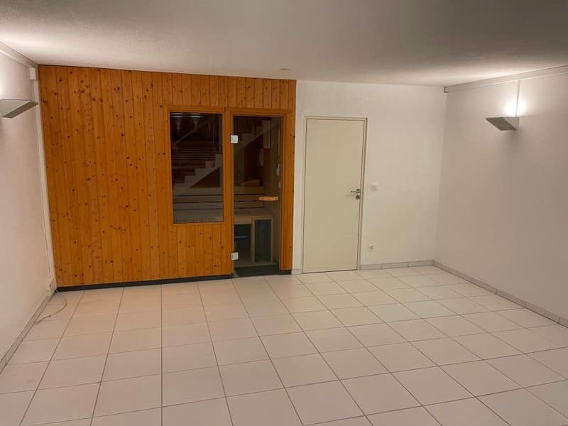 Moderne 4½-Zimmer-Gartenwohnung in gehobener Überbauung (10)