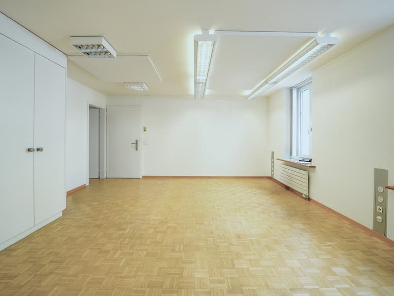 Grosszügige Gewerbeliegenschaft an attraktiver Lage – vielseitig nutzbar (8)