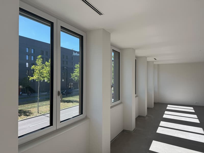 Modernes Büro an zentraler Lage in Opfikon zu vermieten! (6)