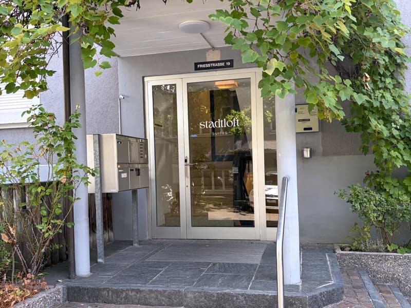 Helles Büro mit Vorzimmer (ca. 27 m²) in Zürich-Oerlikon (5)