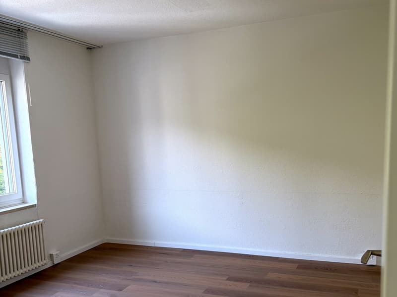 Helles Büro mit Vorzimmer (ca. 27 m²) in Zürich-Oerlikon (3)