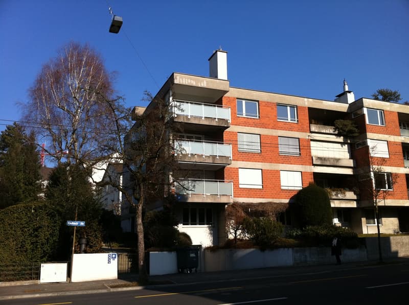 Tiefgaragenstellplatz an zentraler Lage (1)