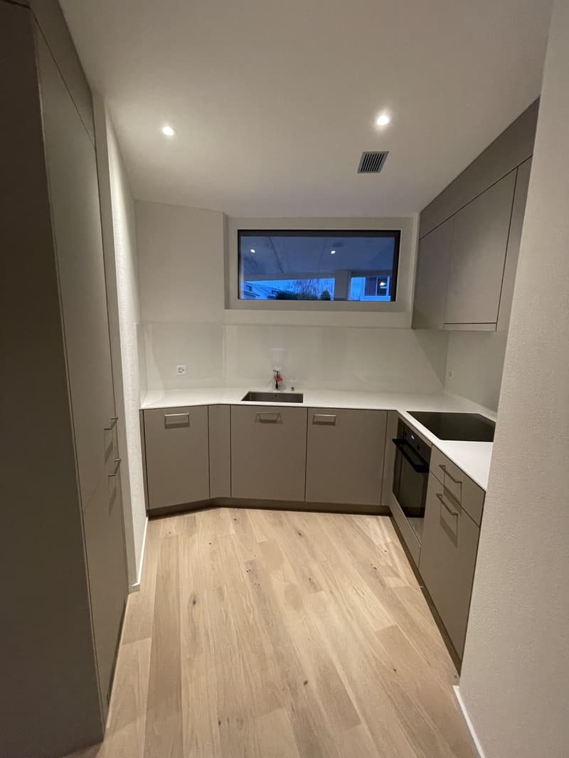 Attraktive 2.5-Zimmer-Wohnung in Kloten zu vermieten! (3)