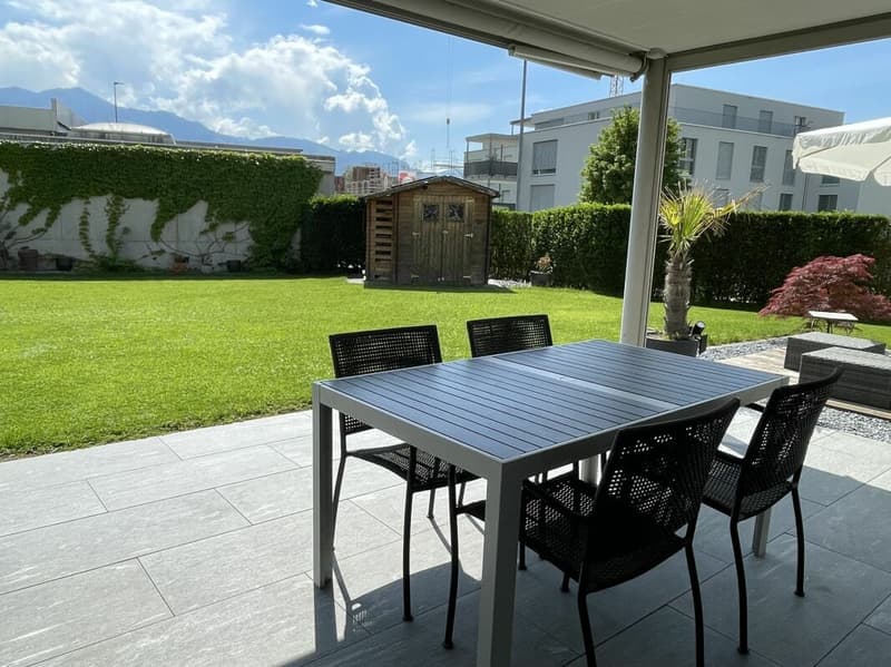 Gartenparadies in Benken - moderne 3.5-Zimmer-Wohnung mit 250 m² Privatgarten (2)