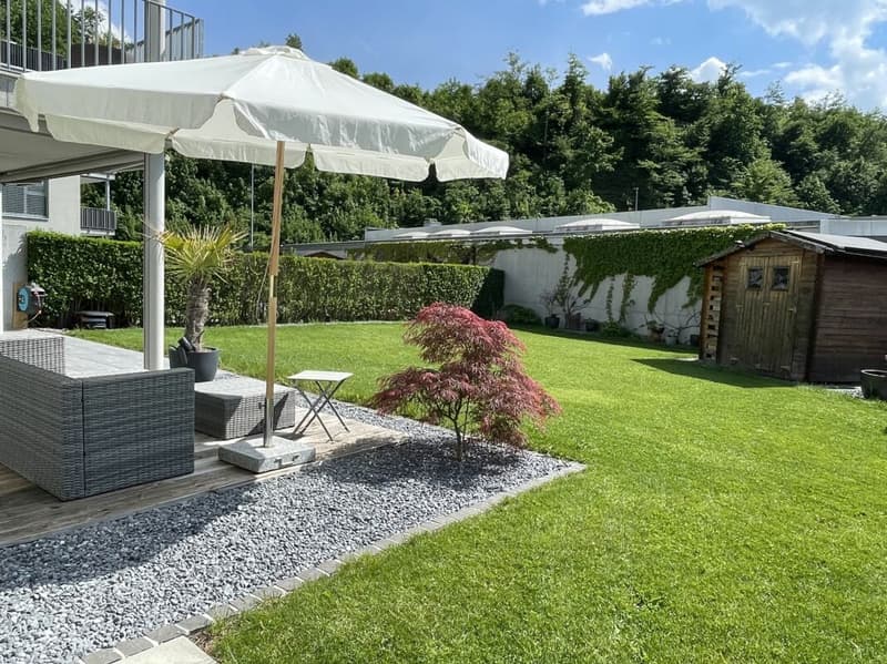 Gartenparadies in Benken - moderne 3.5-Zimmer-Wohnung mit 250 m² Privatgarten (1)
