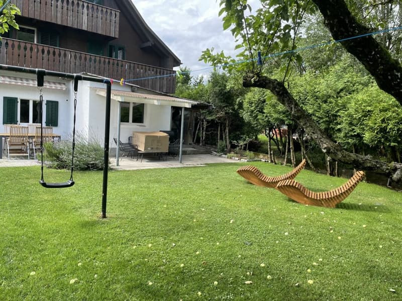 Charmanter Hausteil mit Garten (2)