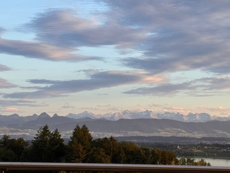 Traumhafte Familienwohnung mit herrlichem Ausblick (11)