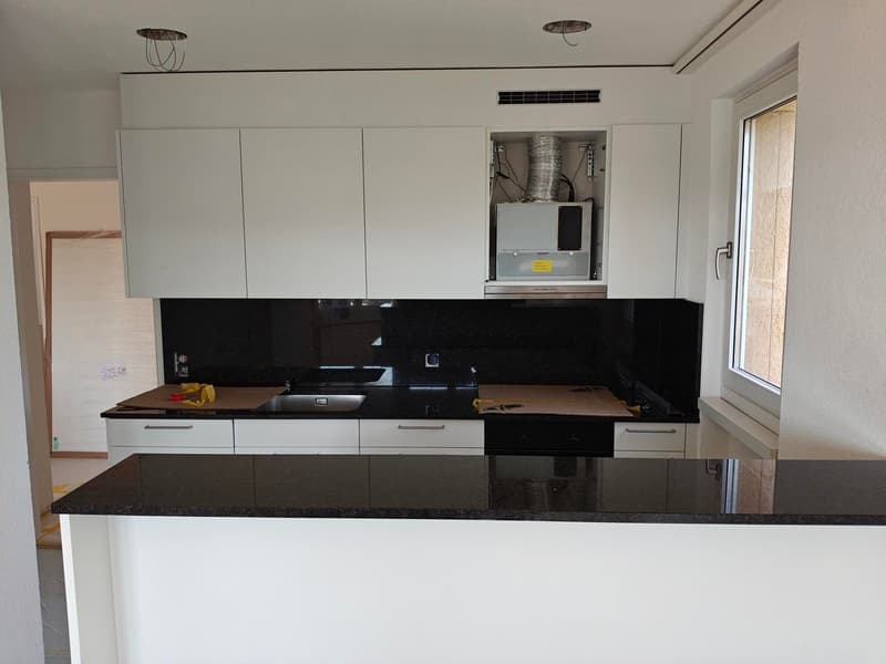 Frisch sanierte 3.5-Zimmer-Wohnung mit Balkon in Pfäffikon ZH (2)