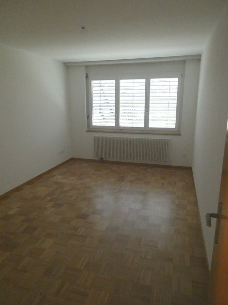 3.5 Zimmerwohnung mit tollem Grundriss und Gartensitzplatz (9)