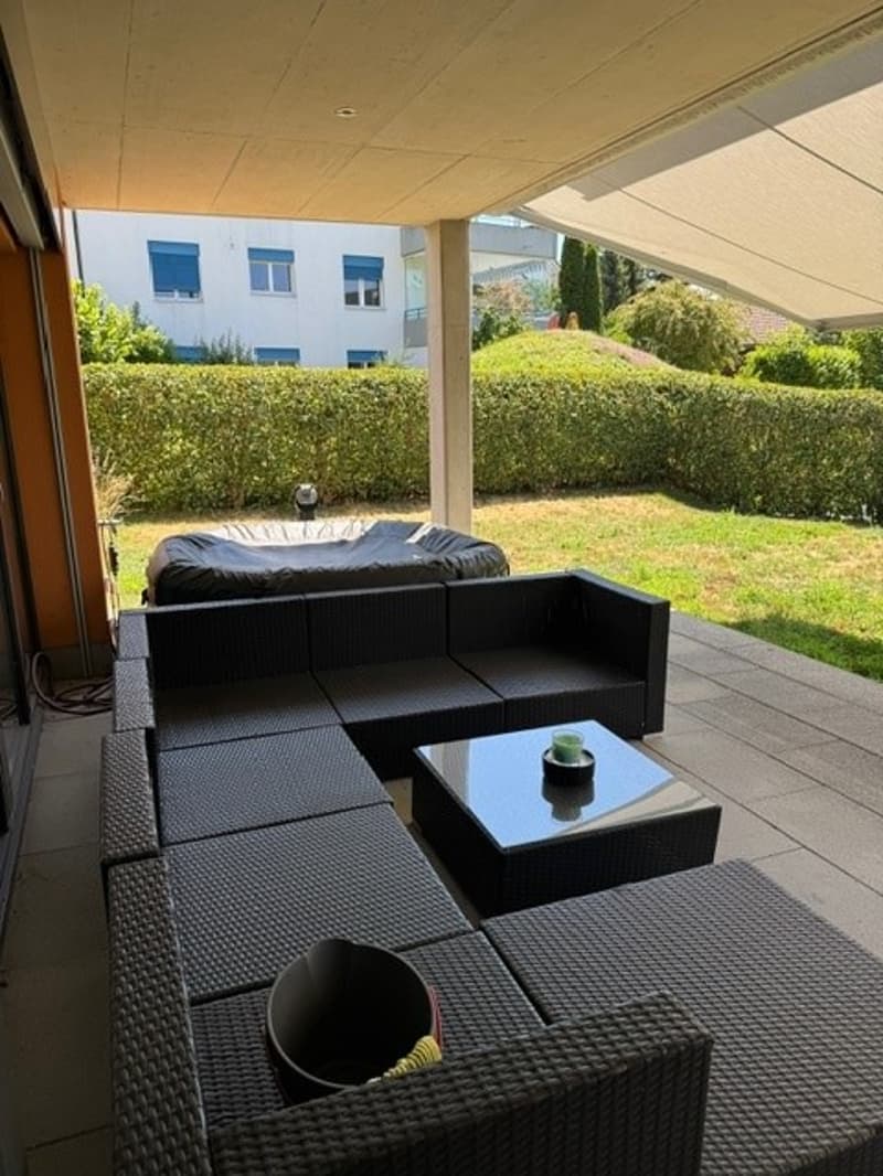 Helle 3.5-Zimmerwohnung mit grosszügigem Sitzplatz im Herzen von Fehraltorf (11)