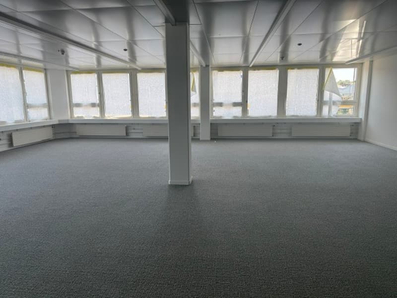 Renovierte Bürofläche für Ihr Bürokonzept (6)