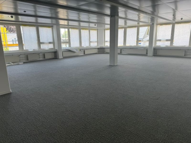 Renovierte Bürofläche für Ihr Bürokonzept (3)