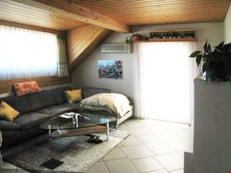 Schöne, gemütliche und sehr ansprechende Dachwohnung (10)