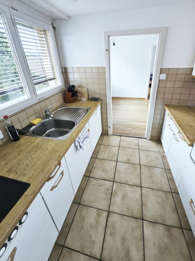 Helle und ansprechende 4½ Zimmer Wohnung (15)