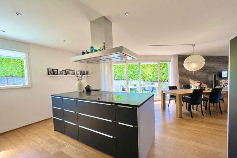 6.5-Zimmer-Doppeleinfamilienhaus: Wo wertvolle Lebensqualität ein sicheres Zuhause erhält! (6)