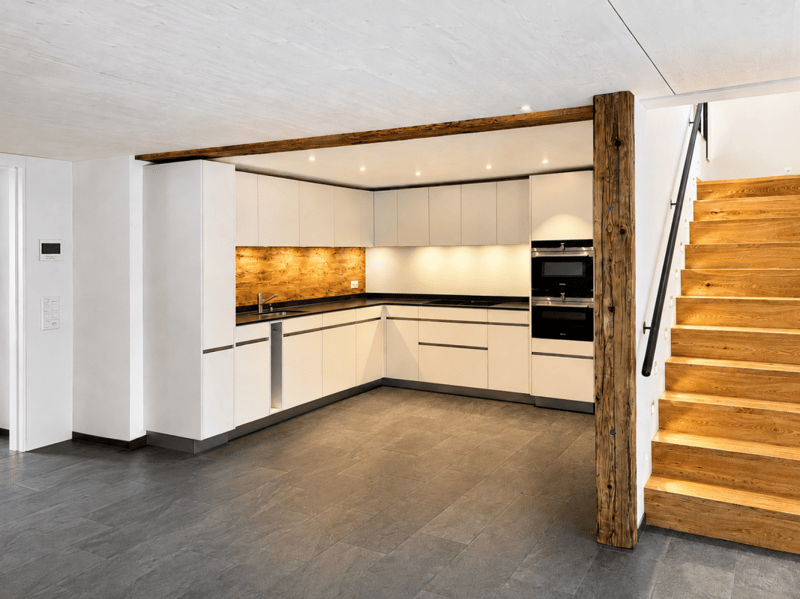 4.5-Zimmer-Wohnung mit Hauscharakter: einzigartiger Charme in unmittelbarer See- und Zentrumsnähe! (4)