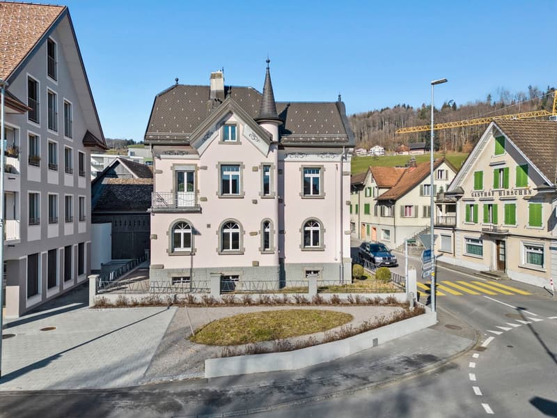 Schützenswerte Privatvilla, stilvolles Wohnen mit einzigartiger Atmosphäre (2)