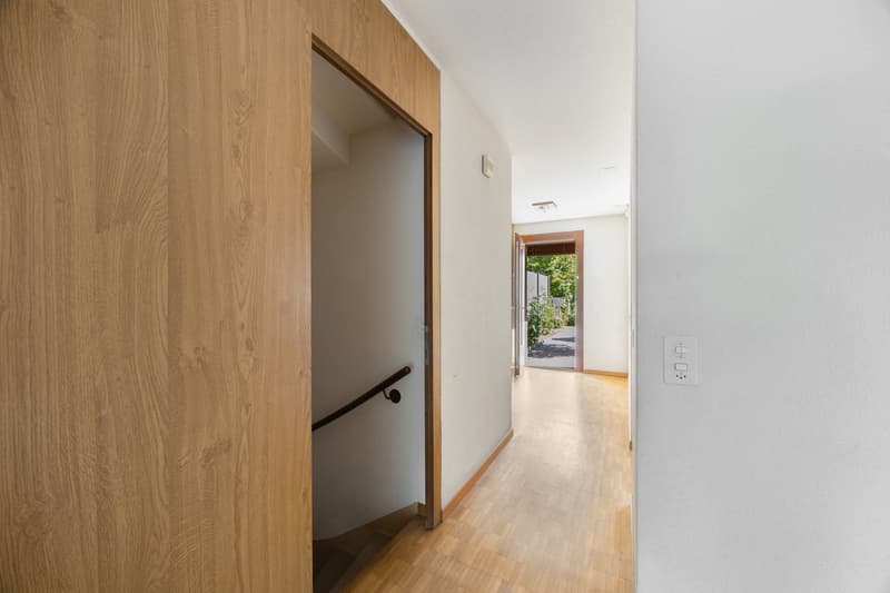 51/2 Zimmer-Maisonette-Gartenwohnung mit 120m2 Landanteil und Vorgarten 32m2 (7)