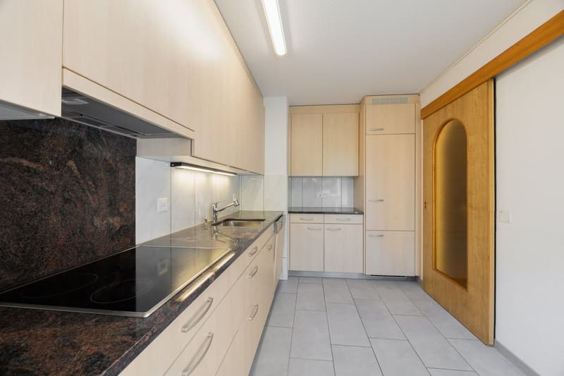 51/2 Zimmer-Maisonette-Gartenwohnung mit 120m2 Landanteil und Vorgarten 32m2 (10)
