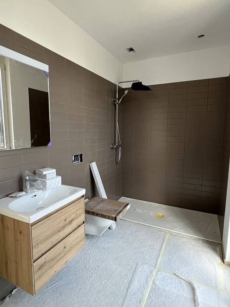 Badezimmer b. Schlafzimmer