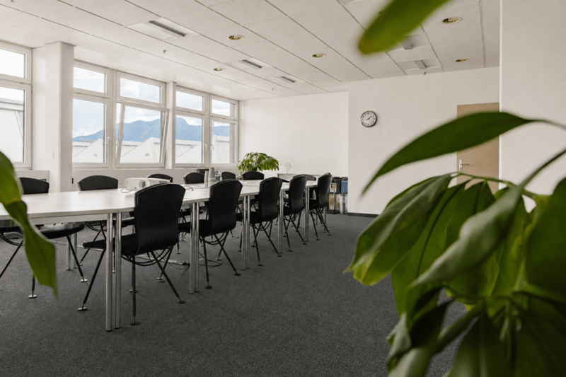 Moderne Büros ab CHF 330.00 pro Monat im Gewerbepark FRAME (7)