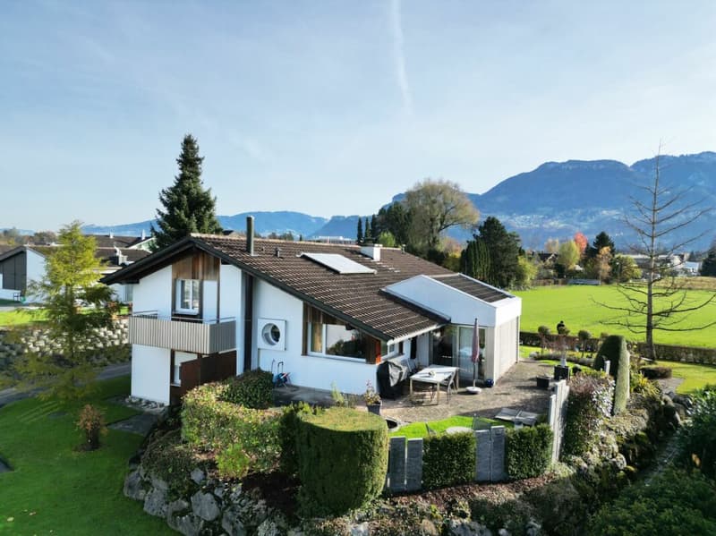Maison de famille rêveuse avec jardin bien entretenu (3)