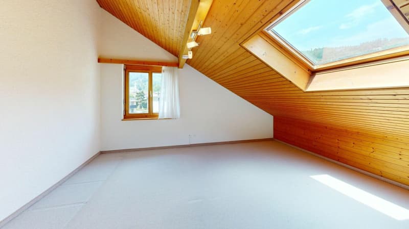 Charmante 5.5 Zimmer-Dachwohnung (11)