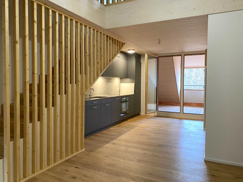 Saf 7, 6C, Küche mit Blick auf Loggia 2