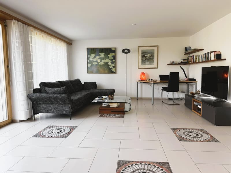 Charmantes, gepflegtes 7.5-Zimmer-Einfamilienhaus, freistehend, an ruhiger, schöner Lage in Rafz (7)