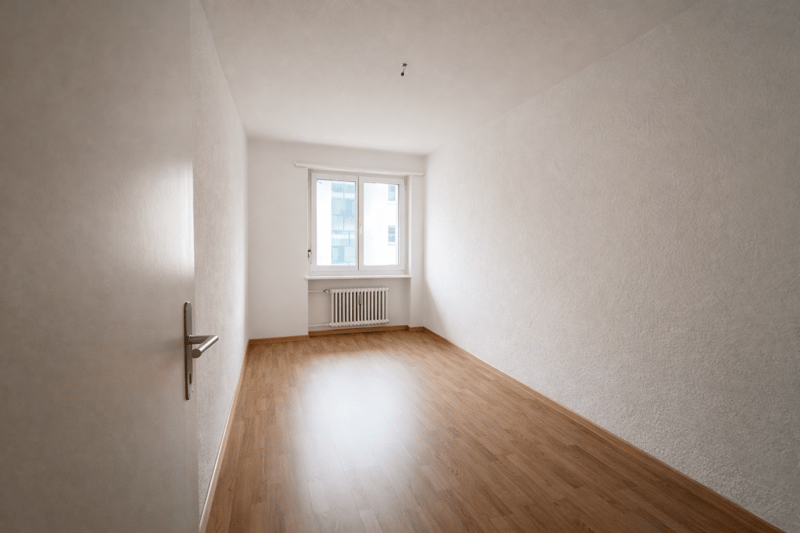Ruhig gelegene 4-Zimmerwohnung mit Blick ins Grüne (7)
