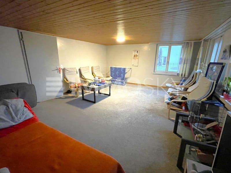 Offenes und helles Wohnzimmer