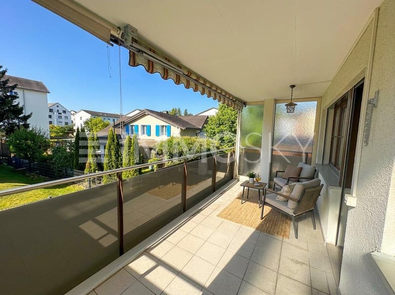 Sonniger Balkon