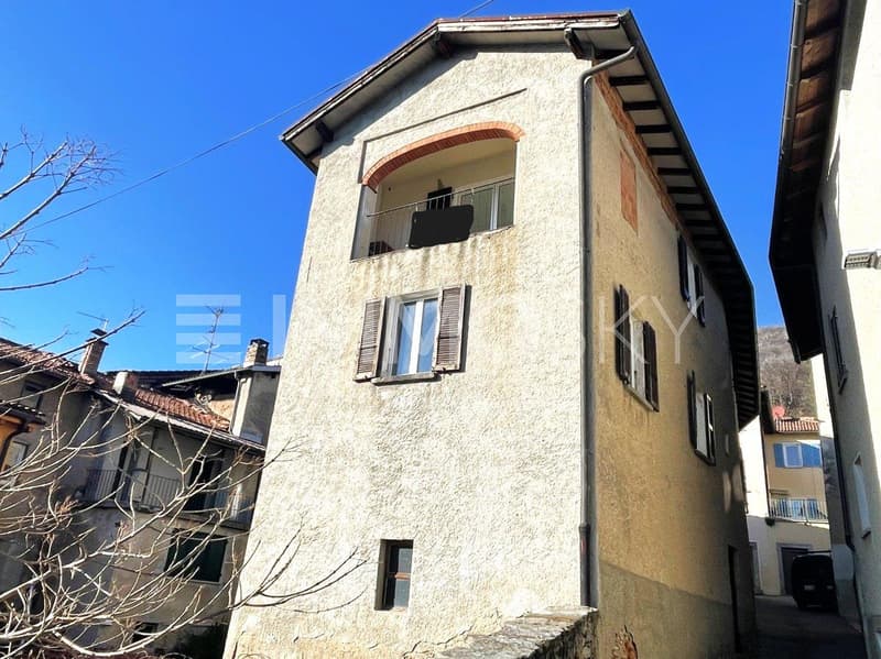 Facciata soleggiata