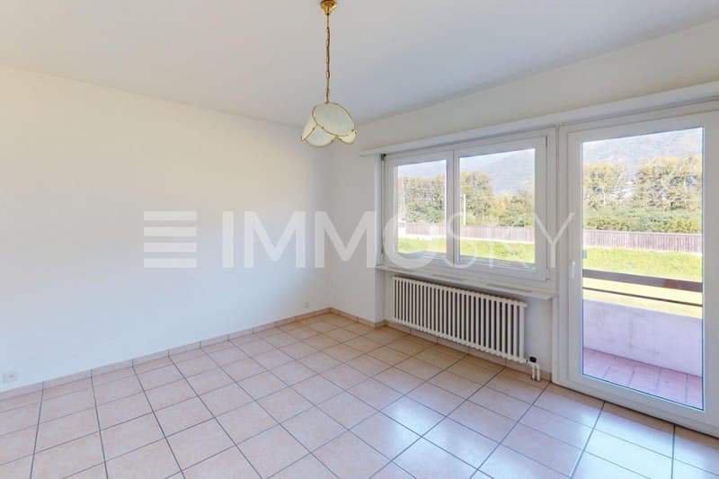 Camera da letto con accesso al balcone