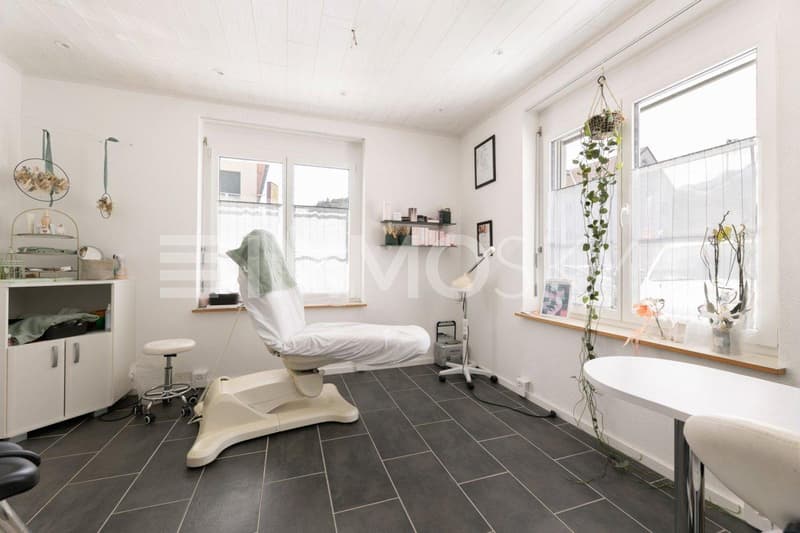 Mögliche Nutzung: Coiffeur, Tattoo-Studio, Atelier oder Praxis