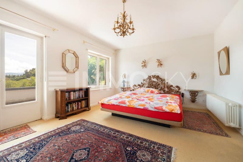 Geräumiges Schlafzimmer
