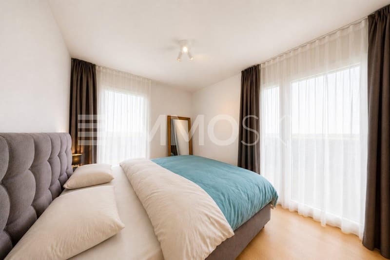 Belle chambre avec dressing et salle de douche